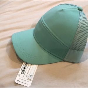 Lulu lemon teal green hat